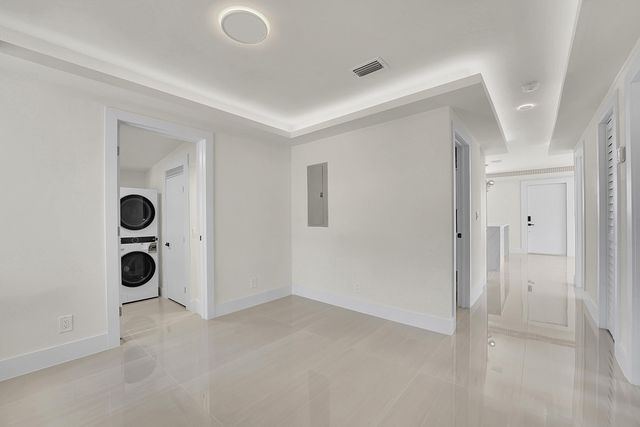 928 Market Street, West Palm Beach, FL 33401