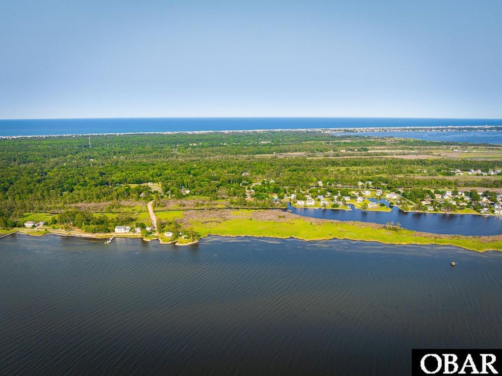 Image 21 of property listing at 1327 W Kitty Hawk Road, Kitty Hawk, NC 27949