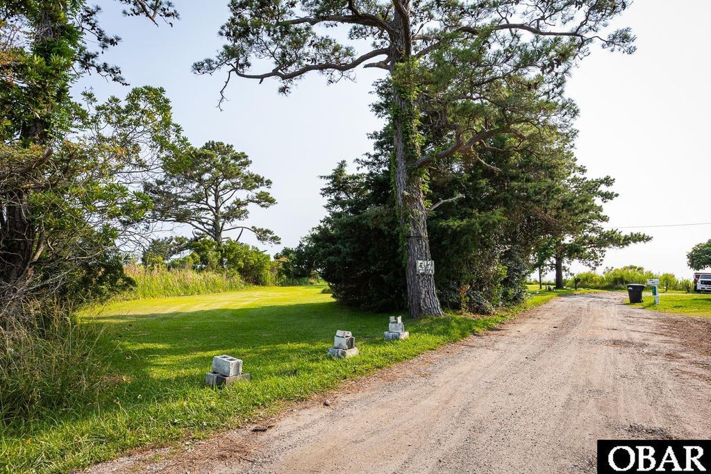 Image 4 of property listing at 1327 W Kitty Hawk Road, Kitty Hawk, NC 27949