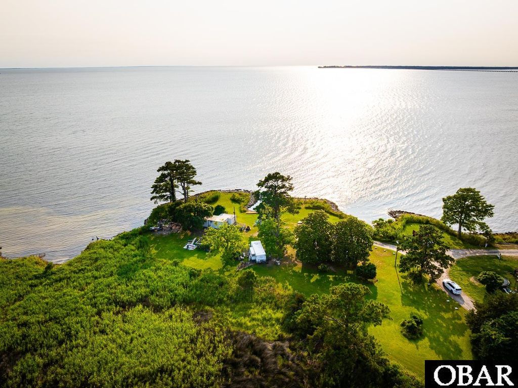 Image 28 of property listing at 1327 W Kitty Hawk Road, Kitty Hawk, NC 27949