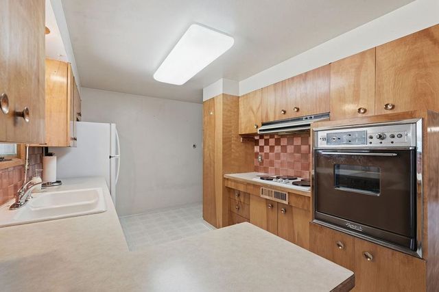 15820 E Longfellow Ave, Spokane Valley, WA 99216