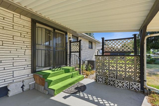15820 E Longfellow Ave, Spokane Valley, WA 99216