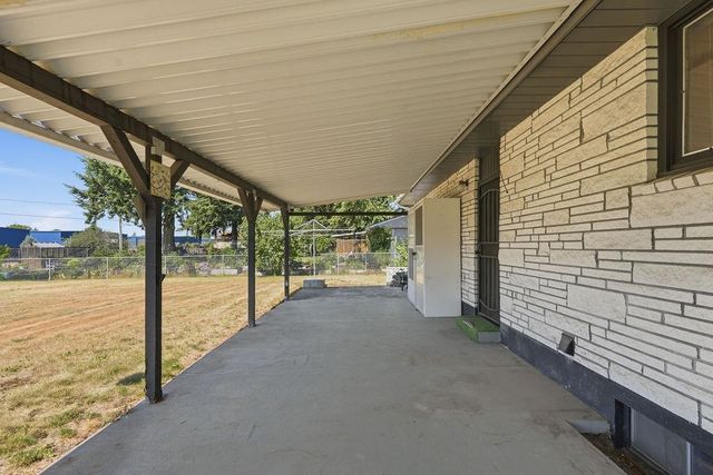 15820 E Longfellow Ave, Spokane Valley, WA 99216