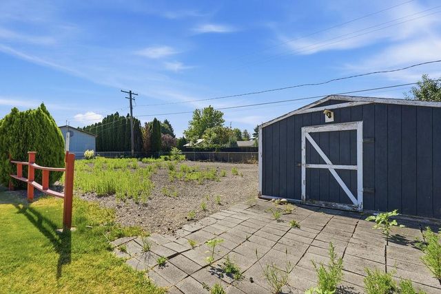 15820 E Longfellow Ave, Spokane Valley, WA 99216