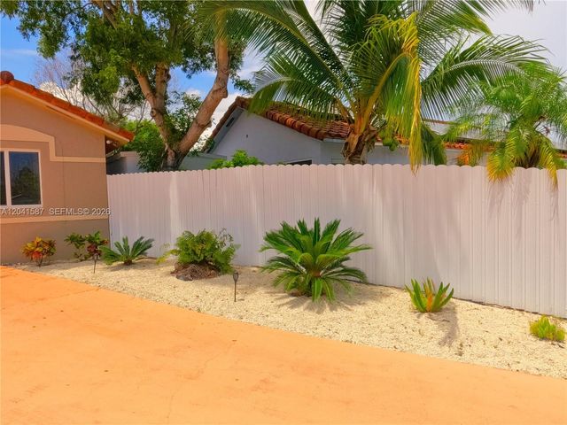 17700 SW 145th Ave, Miami, FL 33177