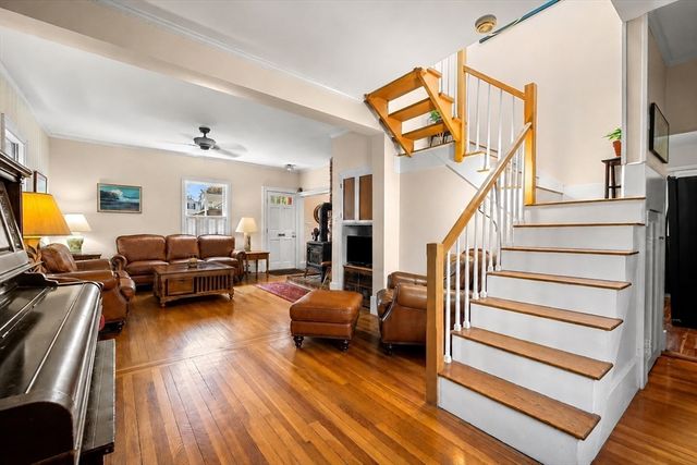 48 Carter St, Newburyport, MA 01950