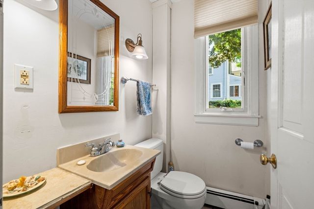 48 Carter St, Newburyport, MA 01950