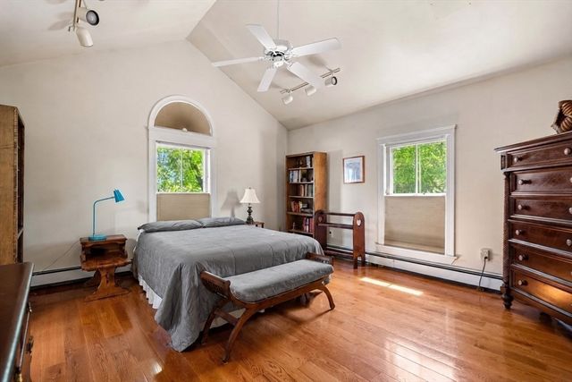 48 Carter St, Newburyport, MA 01950