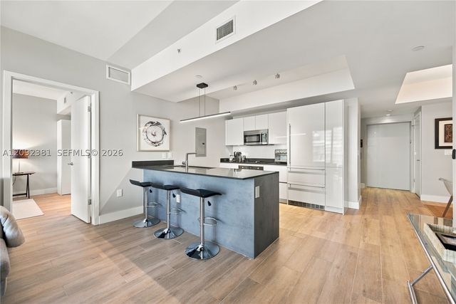 1010 Brickell Ave 4503, Miami, FL 33131