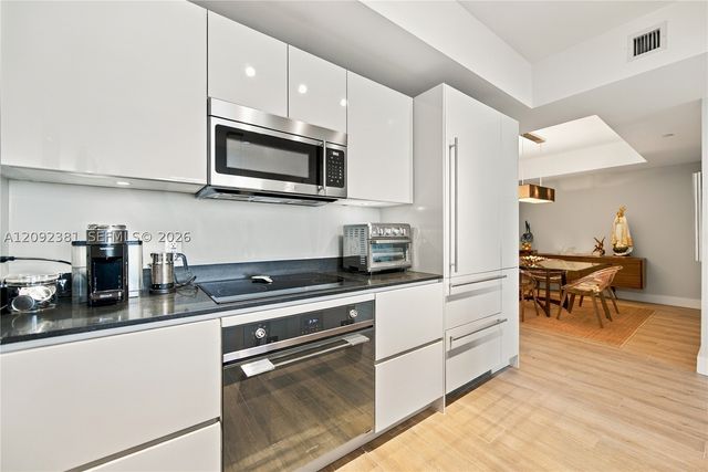 1010 Brickell Ave 4503, Miami, FL 33131