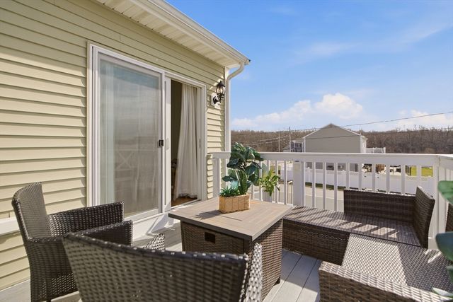 341 Courtney St, Fall River, MA 02720