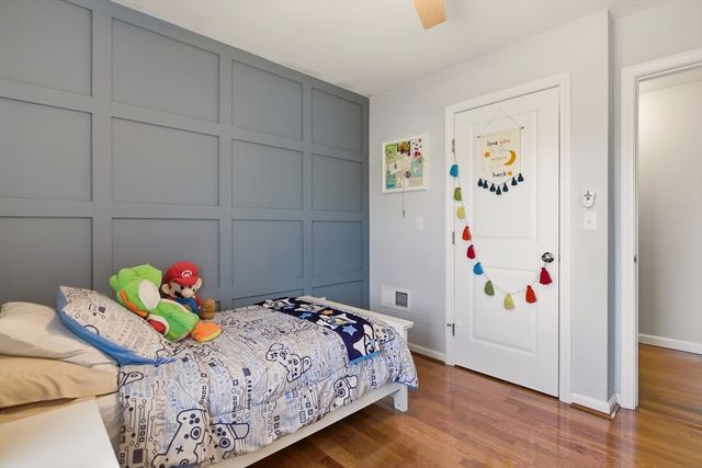 341 Courtney St, Fall River, MA 02720