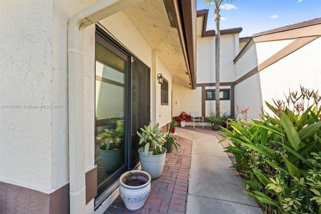 20929 BOCA RIDGE Drive W, Boca Raton, FL 33428