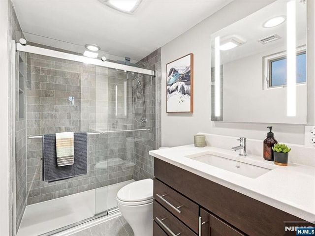 4801 Palisade Avenue 4B, Union City, NJ 07087