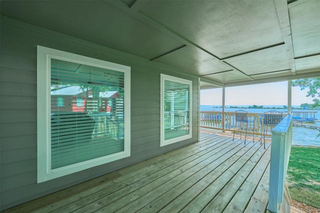 234 Lakeside Drive, Livingston, TX 77351