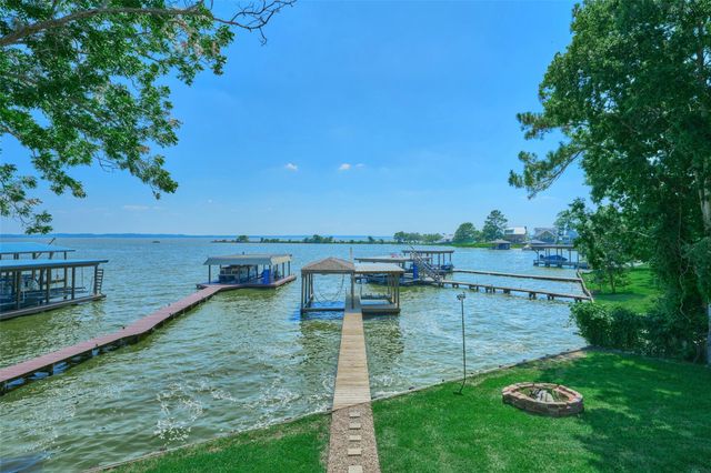 234 Lakeside Drive, Livingston, TX 77351