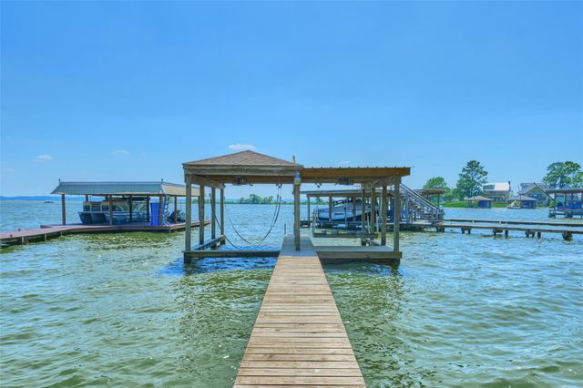 234 Lakeside Drive, Livingston, TX 77351