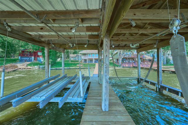 234 Lakeside Drive, Livingston, TX 77351