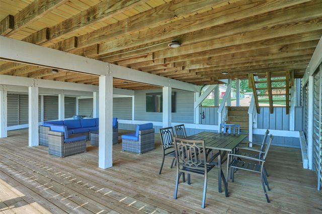 234 Lakeside Drive, Livingston, TX 77351