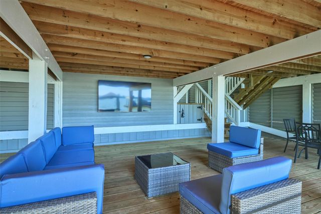 234 Lakeside Drive, Livingston, TX 77351