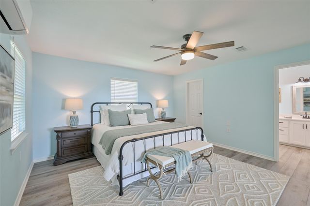 234 Lakeside Drive, Livingston, TX 77351