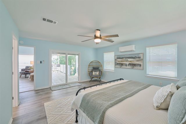 234 Lakeside Drive, Livingston, TX 77351