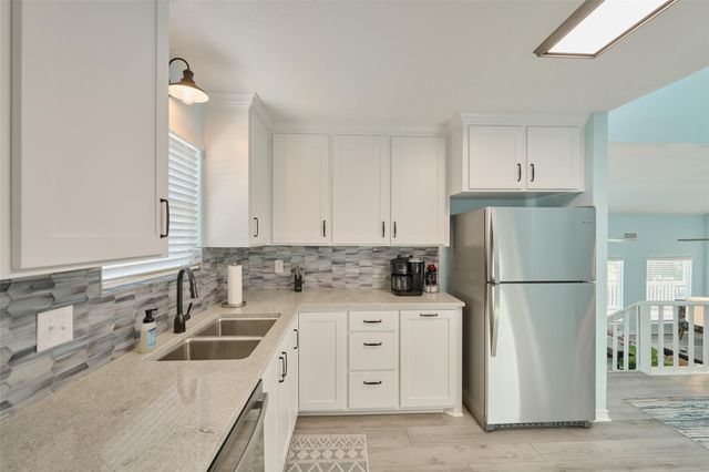 234 Lakeside Drive, Livingston, TX 77351