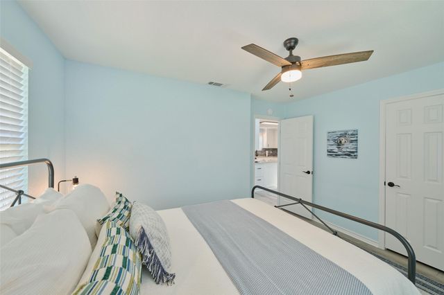 234 Lakeside Drive, Livingston, TX 77351