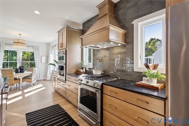 9463 Angels Share Dr, New Kent, VA 23124