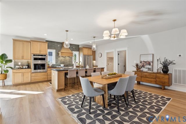 9463 Angels Share Dr, New Kent, VA 23124