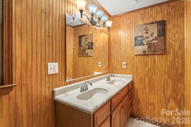 242 Plott Balsam Road, Maggie Valley, NC 28751