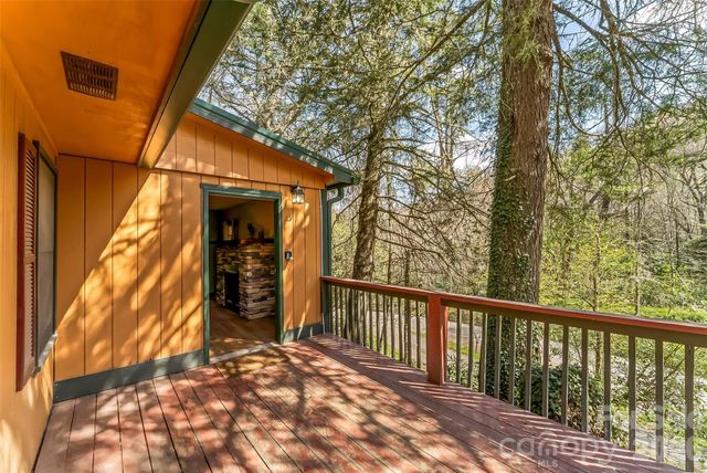 242 Plott Balsam Road, Maggie Valley, NC 28751