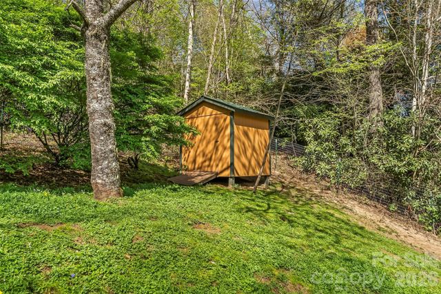 242 Plott Balsam Road, Maggie Valley, NC 28751