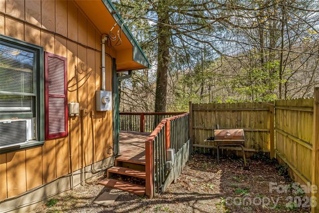 242 Plott Balsam Road, Maggie Valley, NC 28751