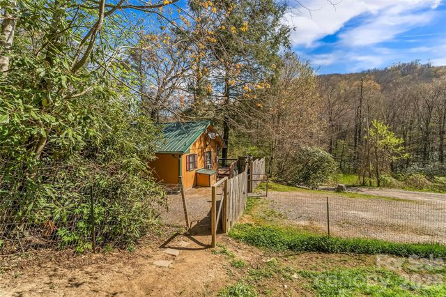 242 Plott Balsam Road, Maggie Valley, NC 28751