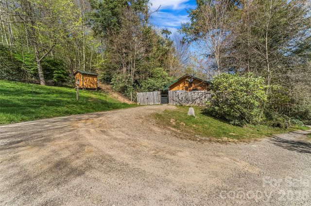 242 Plott Balsam Road, Maggie Valley, NC 28751