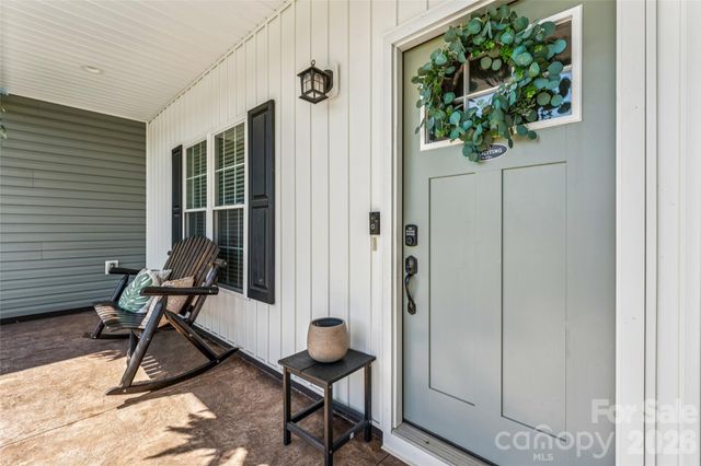 105 E Dundee Court, Statesville, NC 28625