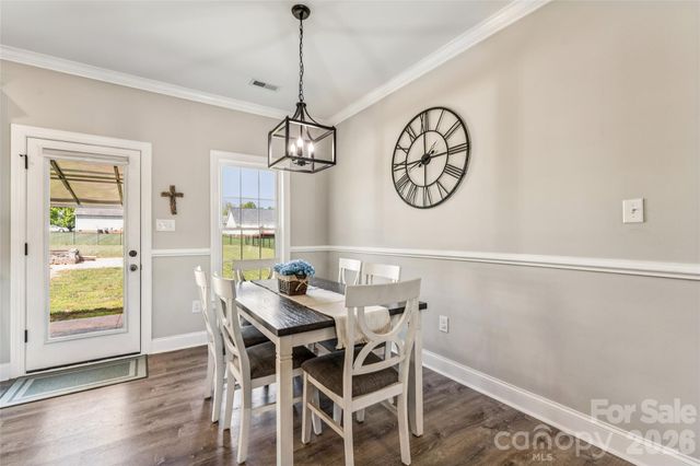 105 E Dundee Court, Statesville, NC 28625