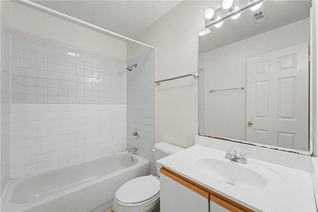 1307 Wedington Drive, Fayetteville, AR 72701