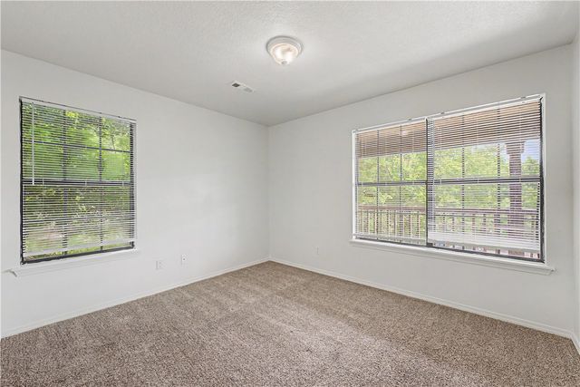 1307 Wedington Drive, Fayetteville, AR 72701