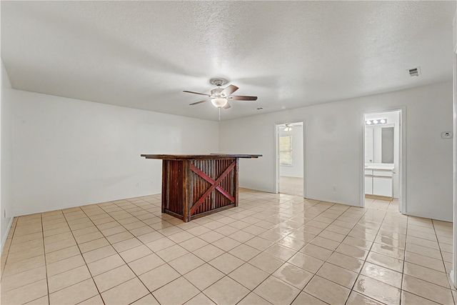 1307 Wedington Drive, Fayetteville, AR 72701