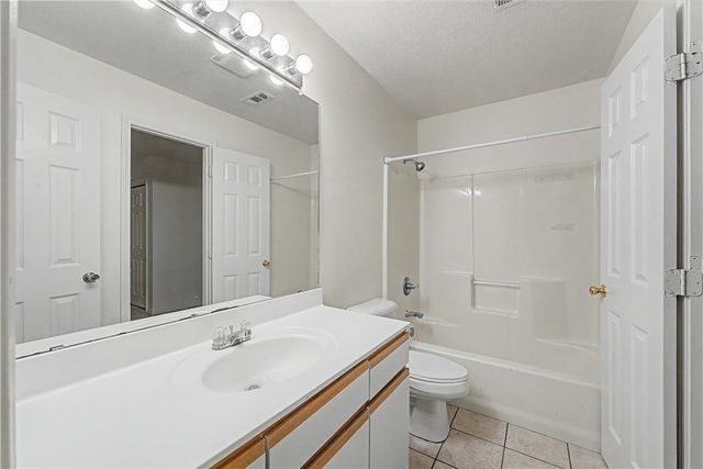 1307 Wedington Drive, Fayetteville, AR 72701