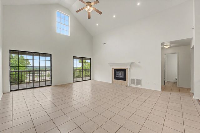 1307 Wedington Drive, Fayetteville, AR 72701