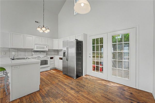 1307 Wedington Drive, Fayetteville, AR 72701