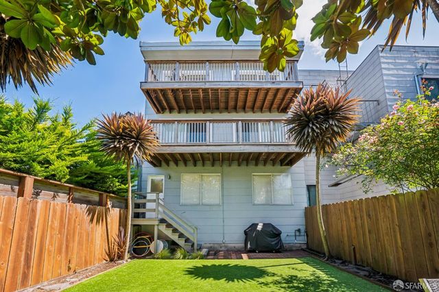 67 Beaumont Avenue, San Francisco, CA 94118