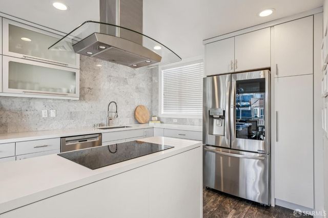 67 Beaumont Avenue, San Francisco, CA 94118