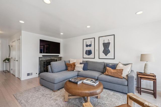 67 Beaumont Avenue, San Francisco, CA 94118