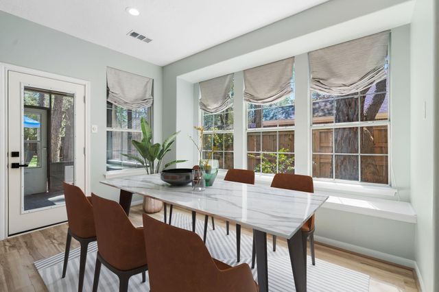 38 Terraglen Drive, The Woodlands, TX 77382