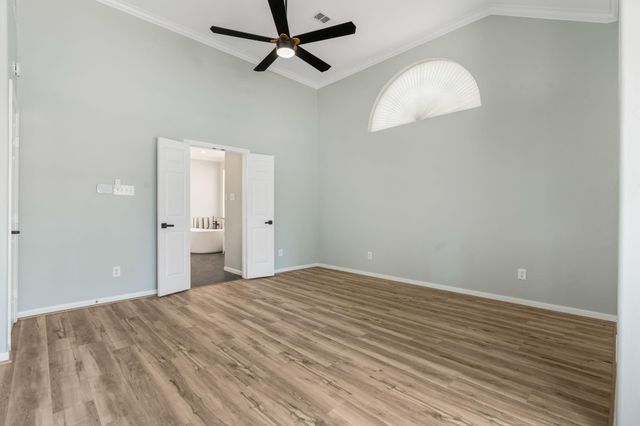 38 Terraglen Drive, The Woodlands, TX 77382