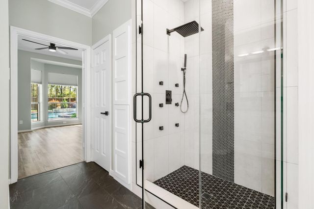 38 Terraglen Drive, The Woodlands, TX 77382